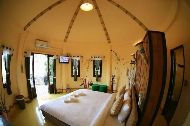 Deluxe Room (Baan Klom)