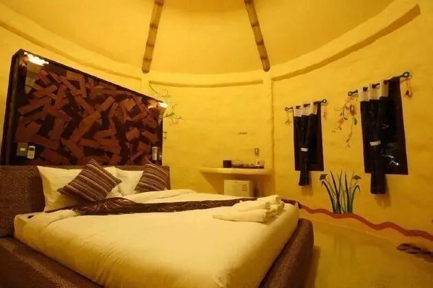 Deluxe Room (Baan Klom)