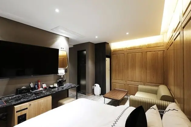 Luxury Tek Büyük Yataklı Oda