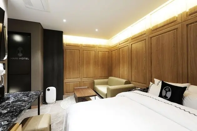 Luxury Tek Büyük Yataklı Oda