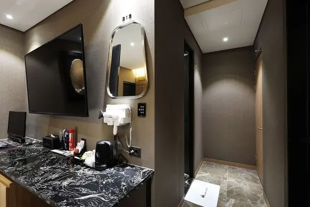 Luxury Tek Büyük Yataklı Oda