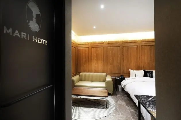 Luxury Tek Büyük Yataklı Oda