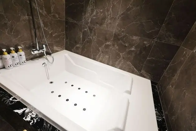 Luxury Tek Büyük Yataklı Oda