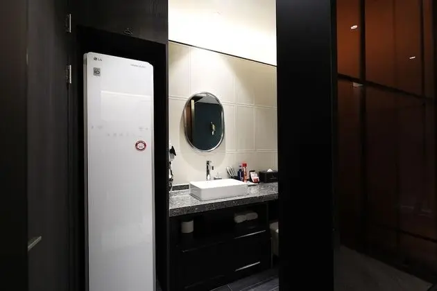 Premium Tek Büyük Yataklı Oda