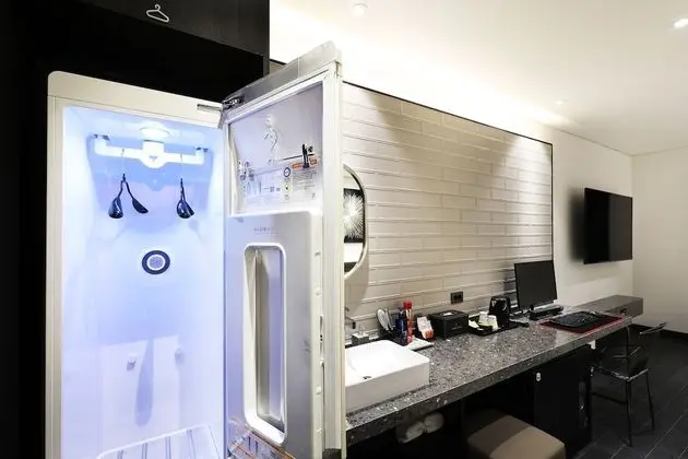 Premium Tek Büyük Yataklı Oda