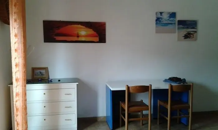 Tek Büyük veya İki Ayrı Yataklı Oda, Ortak Banyo