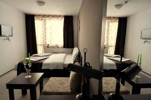 Standard Tek Büyük Yataklı Oda