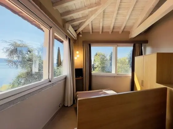 Double Attic - Lake view