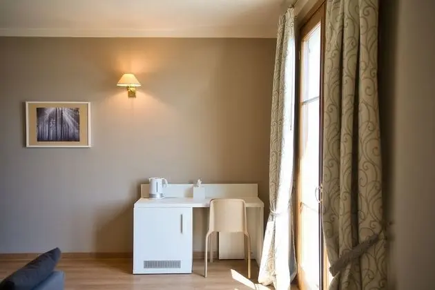 Junior Suite - Lake view with double balcony