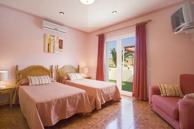 Villa, 4 Yatak Odası, Kişiye Özel Havuzlu