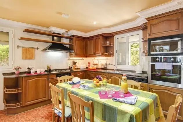 Villa, 4 Yatak Odası, Kişiye Özel Havuzlu
