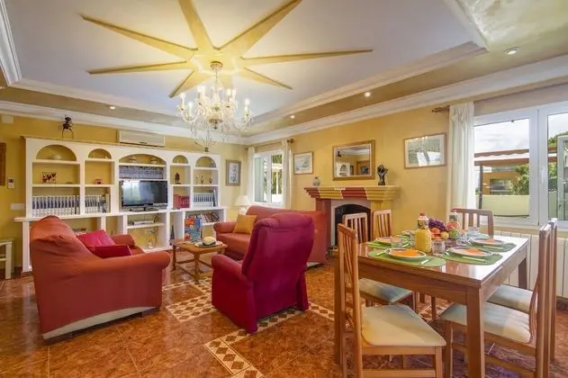 Villa, 4 Yatak Odası, Kişiye Özel Havuzlu