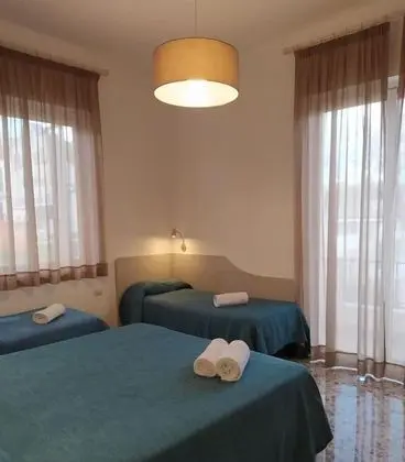 Panoramic Tek Büyük veya İki Ayrı Yataklı Oda