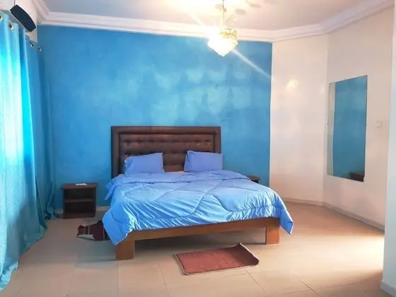 Senior Stüdyo Süit, Küvet (Bleue)