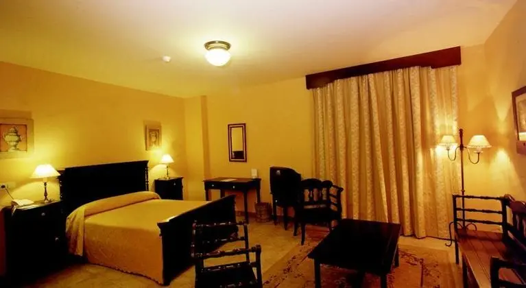 1 Çift Kişilik Veya 2 Tek Kişilik Yatak Standard