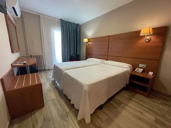 Standard Tek Büyük Yataklı Oda, Balkon