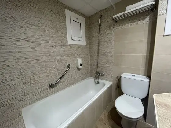 Tek Büyük Yataklı Oda, Balkon (Extra Bed)