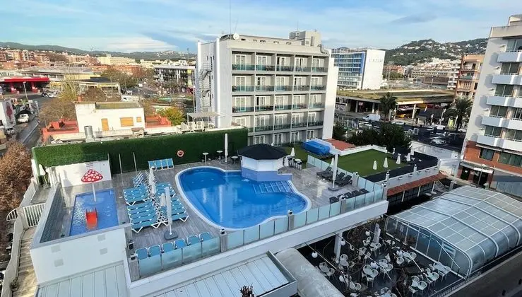 Tek Büyük Yataklı Oda, Balkon (Extra Bed)