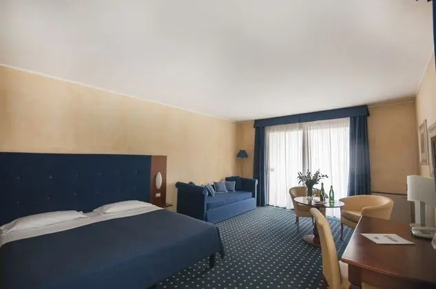 Standard Üç Kişilik Oda