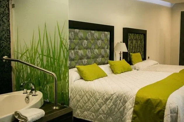 Master Suite two double beds