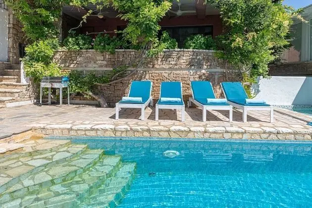 Exclusive Villa, 4 Yatak Odası, Kişiye Özel Havuzlu, Havuz Manzaralı (Afrodite)