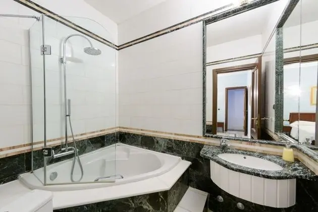 Exclusive Villa, 4 Yatak Odası, Kişiye Özel Havuzlu, Havuz Manzaralı (Afrodite)