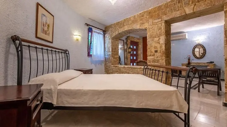 Executive Villa, 4 Yatak Odası, Kişiye Özel Havuzlu, Havuz Manzaralı (Artemis)
