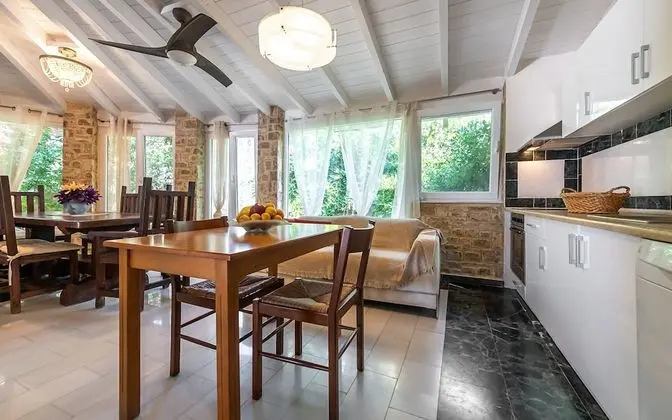 Executive Villa, 4 Yatak Odası, Kişiye Özel Havuzlu, Havuz Manzaralı (Artemis)