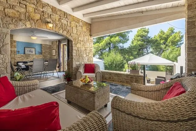 Executive Villa, 4 Yatak Odası, Kişiye Özel Havuzlu, Havuz Manzaralı (Artemis)