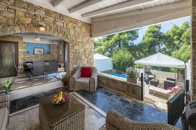 Executive Villa, 4 Yatak Odası, Kişiye Özel Havuzlu, Havuz Manzaralı (Artemis)