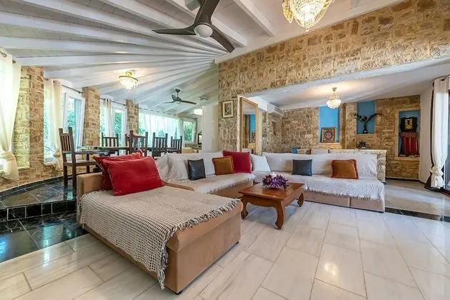 Executive Villa, 4 Yatak Odası, Kişiye Özel Havuzlu, Havuz Manzaralı (Artemis)