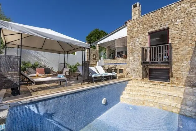Executive Villa, 4 Yatak Odası, Kişiye Özel Havuzlu, Havuz Manzaralı (Artemis)