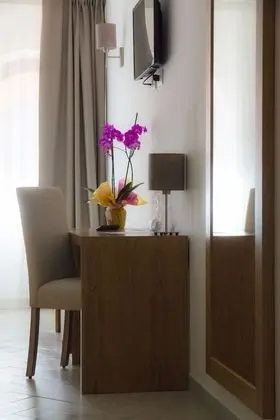 Deluxe Tek Büyük veya İki Ayrı Yataklı Oda