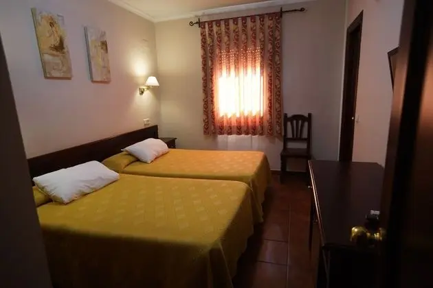 Standard Tek Büyük veya İki Ayrı Yataklı Oda