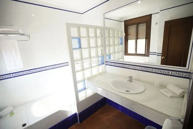 Standard Tek Büyük veya İki Ayrı Yataklı Oda