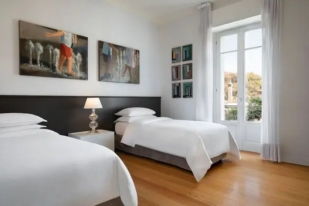 Grand Villa, 5 Yatak Odası, Balkon, Bahçe Manzaralı