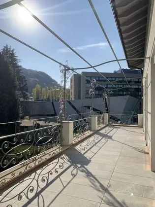 Grand Villa, 5 Yatak Odası, Balkon, Bahçe Manzaralı