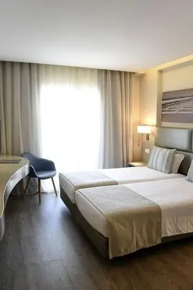 Standard İki Ayrı Yataklı Oda, Havuz Manzaralı