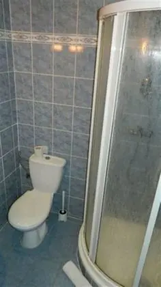 Basic Tek Büyük Yataklı Oda, Ortak Banyo
