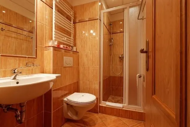 Standard Tek Büyük veya İki Ayrı Yataklı Oda, Özel Banyo