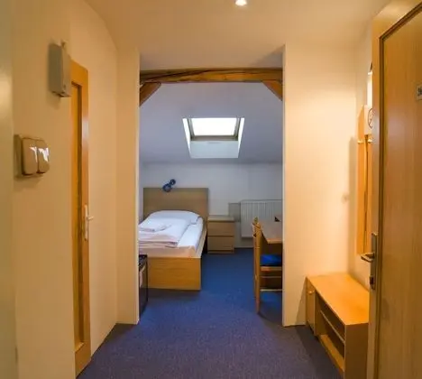 Tek Kişilik Oda, Özel Banyo (Attic)