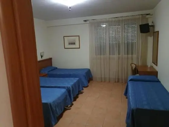 Basic Dört Kişilik Oda