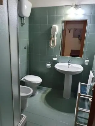 Basic Tek Büyük Yataklı Oda