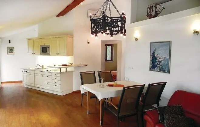 Apart Daire, 2 Yatak Odası, Balkon, Deniz Manzaralı