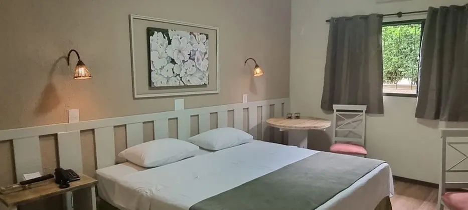 Deluxe Tek Büyük Yataklı Oda