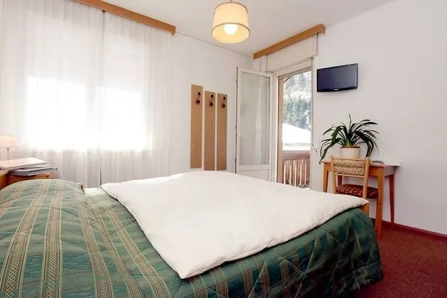 Tek Büyük veya İki Ayrı Yataklı Oda