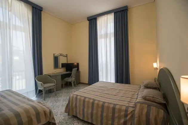 Dört Kişilik Oda