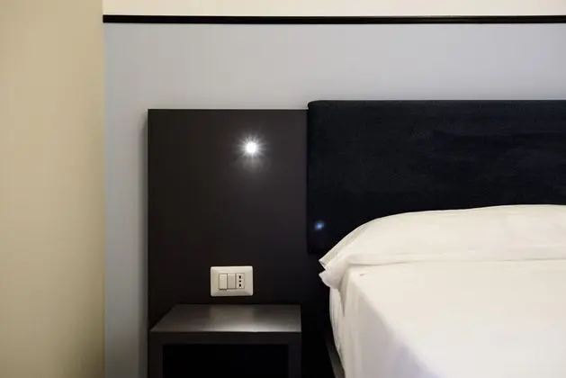 Ev