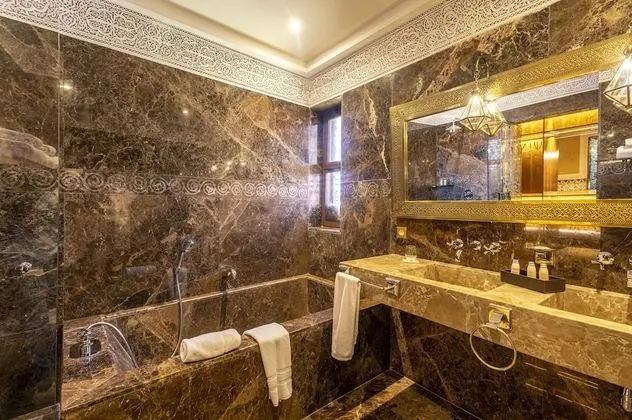 Exclusive Tek Büyük Yataklı Oda