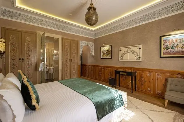 Exclusive Tek Büyük Yataklı Oda